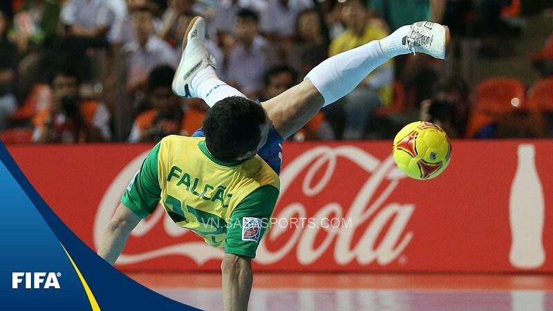 Một pha xử lý của Vua futsal Falcao. (Ảnh: FIFA)