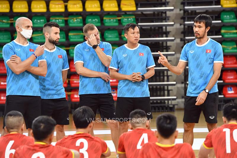 Ông Minh Giang là HLV nội giàu thành tích nhất futsal Việt Nam