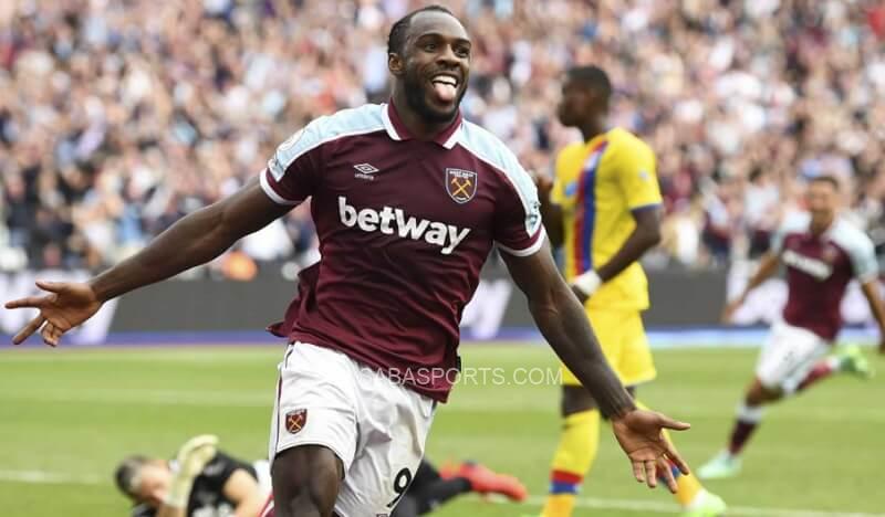 Antonio bùng nổ mạnh mẽ dù đã qua mốc 30 tuổi. (Ảnh: West Ham United)