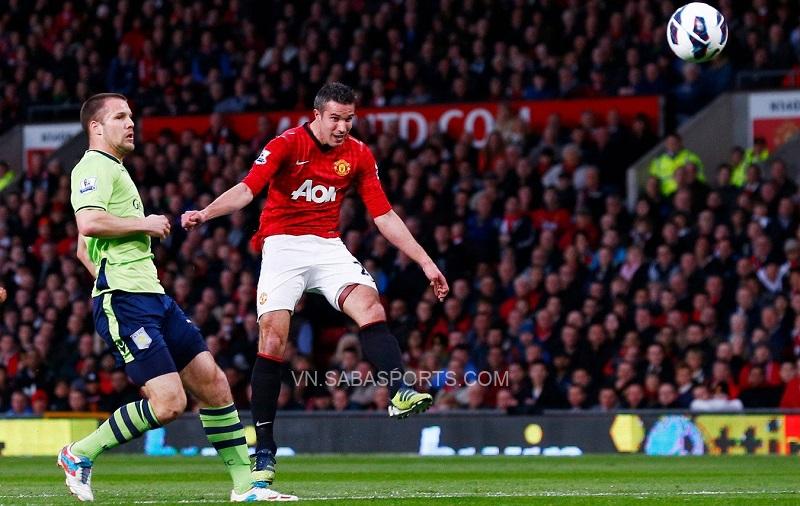 Robin van Persie có khả năng volley bóng sống bằng chân trái rất tốt