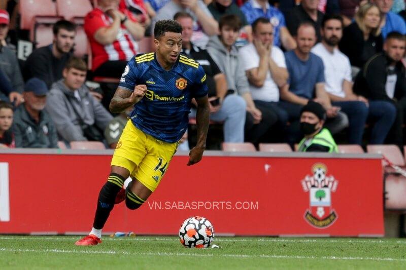 Lingard vào sân thay người trong trận hòa 1-1 với Southampton.