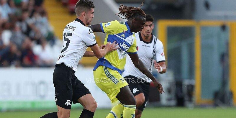 Moise Kean giúp Juventus có lợi thế dẫn bàn 