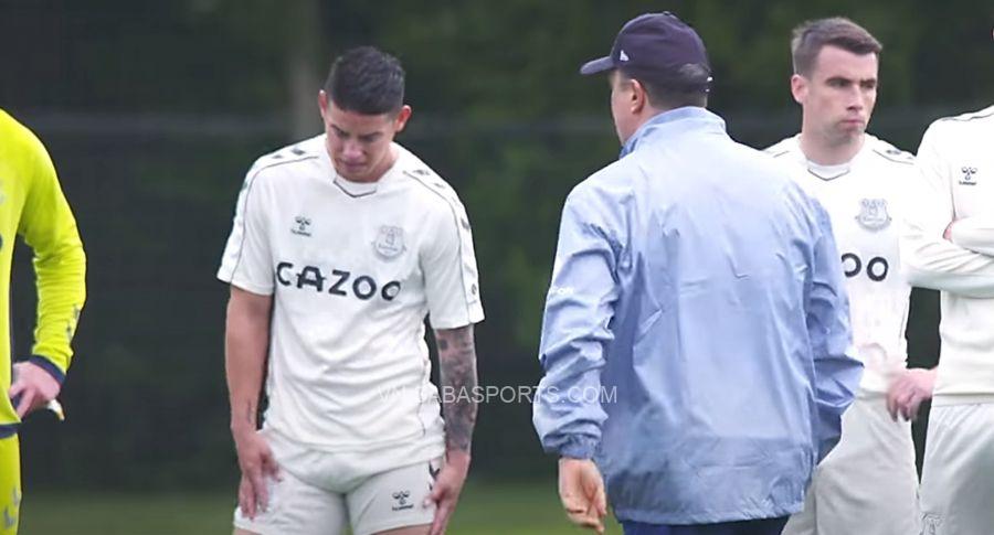 Benitez chê James lười và sống thiếu nghị lực