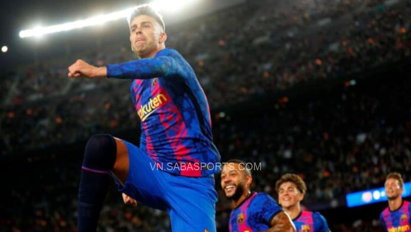 Pique tỏa sáng mang về 3 điểm cho Barca