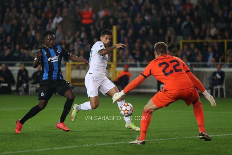 Cancelo mở tỷ số cho Man City