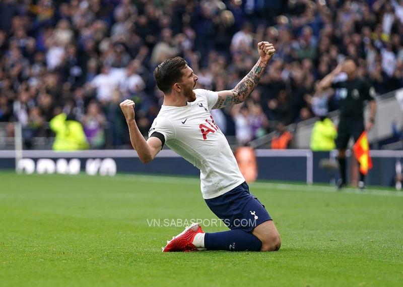 Hojbjerg có bàn thắng đầu tiên cho Spurs ở mùa giải này