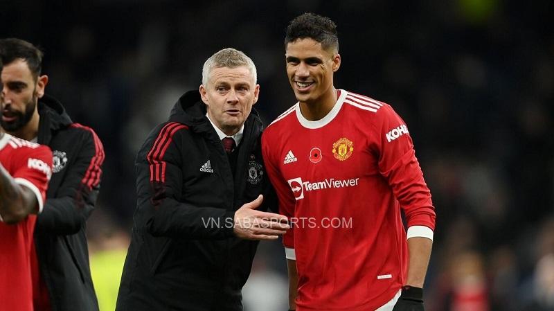 Ole rất vui khi việc để Varane đá ở trung tâm đã phát huy tác dụng