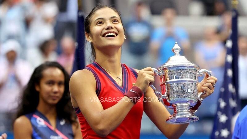 Tay vợt trẻ người Anh vẫn chưa trở về mặt đất sau chiến tích tại US Open 2021