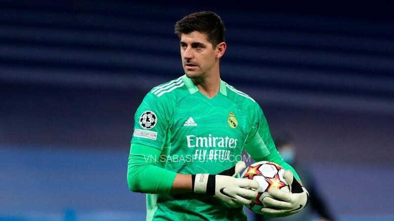 Courtois hiện đang có phong độ tốt rong màu áo Real