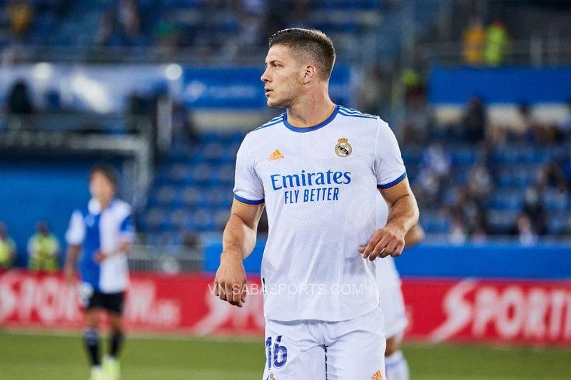 Thiếu tiền đạo, Real Madrid vẫn trục xuất sao xịt