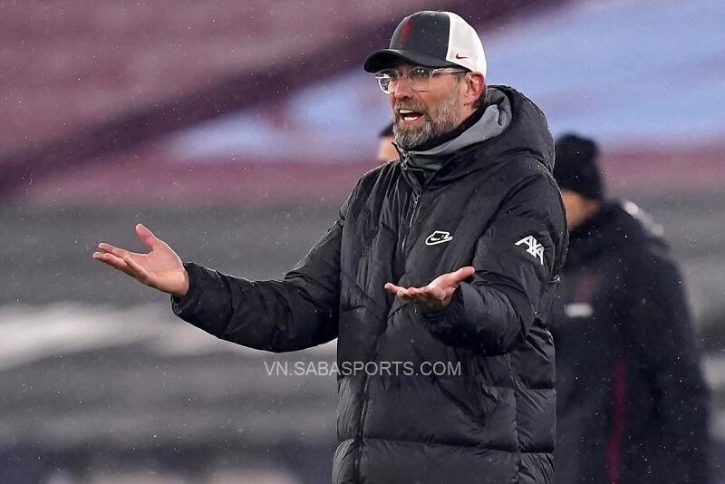 Bị phóng viên buộc tội, Klopp phải ra sức thanh minh