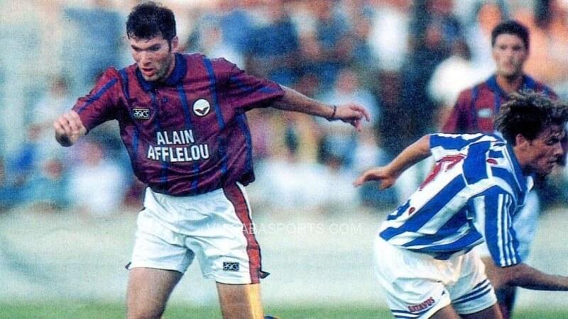 Zidane hồi còn chơi cho Bordeaux