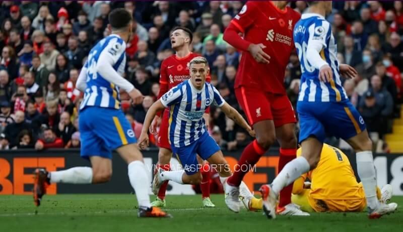 Liverpool vừa để Brighton cầm chân dù đã dẫn trước 2 bàn