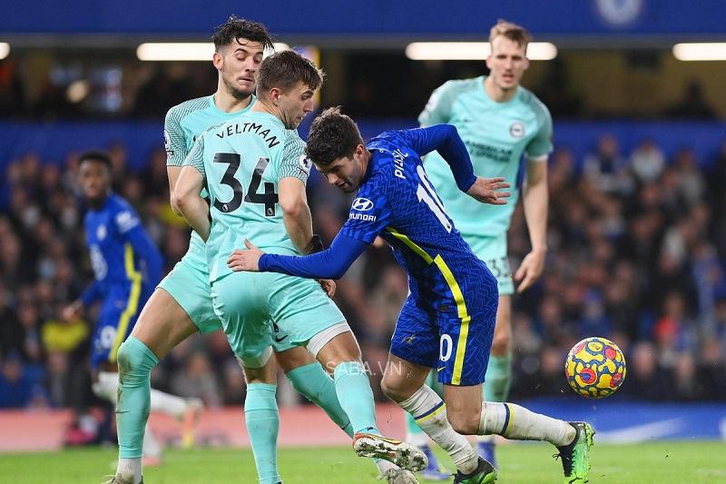 VAR đã bỏ qua tình huống Pulisic ngã trong vòng cấm của Brighton