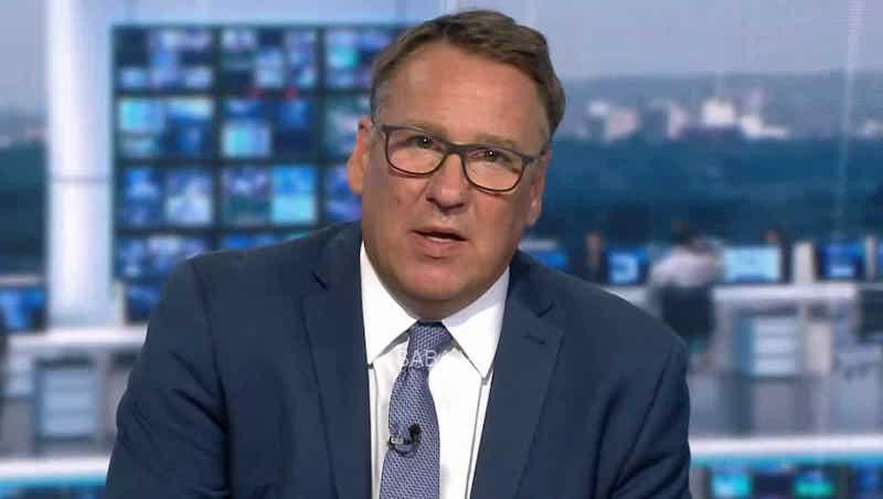 Paul Merson đánh giá Man City đang vượt trội các đối thủ trong cuộc đua vô địch