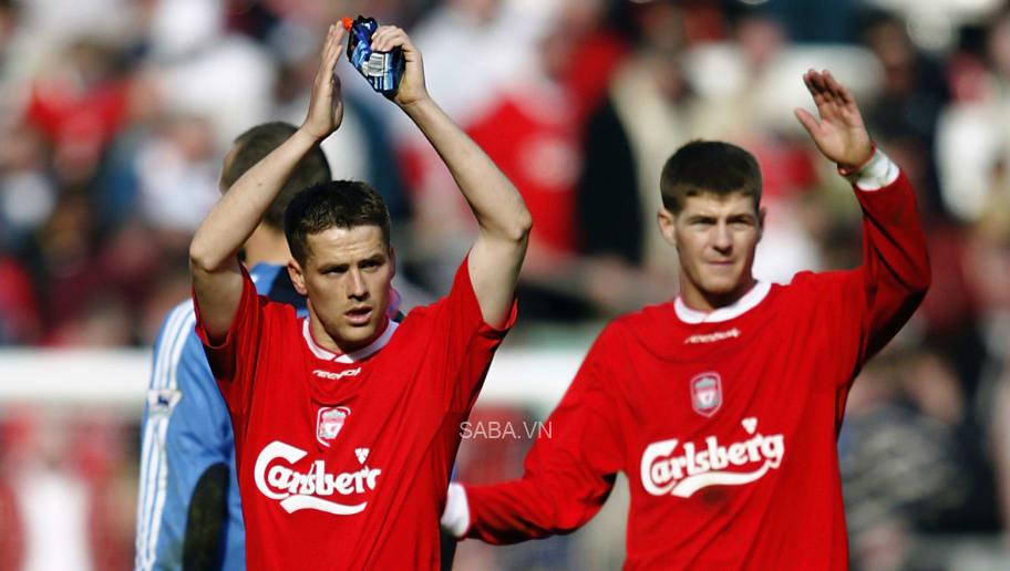 Michael Owen hy vọng Gerrard sẽ cùng Villa gây bất ngờ trước Chelsea