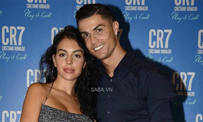 Georgina từng từ chối nhờ CR7 ký tặng cho cháu