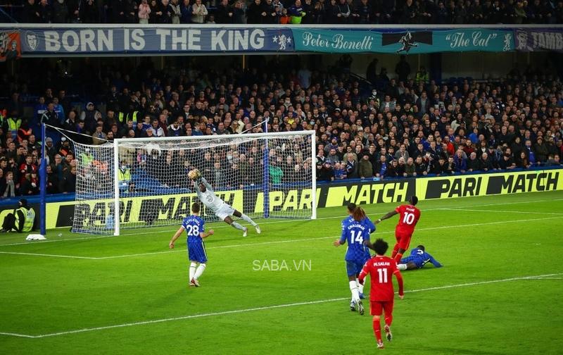 Mendy là cứu tinh của Chelsea trước những sức ép của Liverpool trong hiệp 2