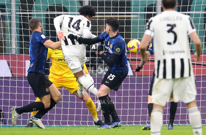 McKennie đánh đầu đưa Juventus vươn lên dẫn trước