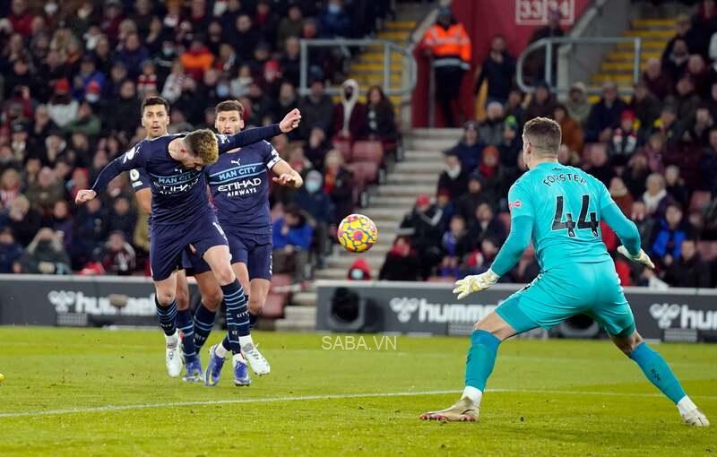 Laporte tỏa sáng để mang về 1 điểm cho Man City