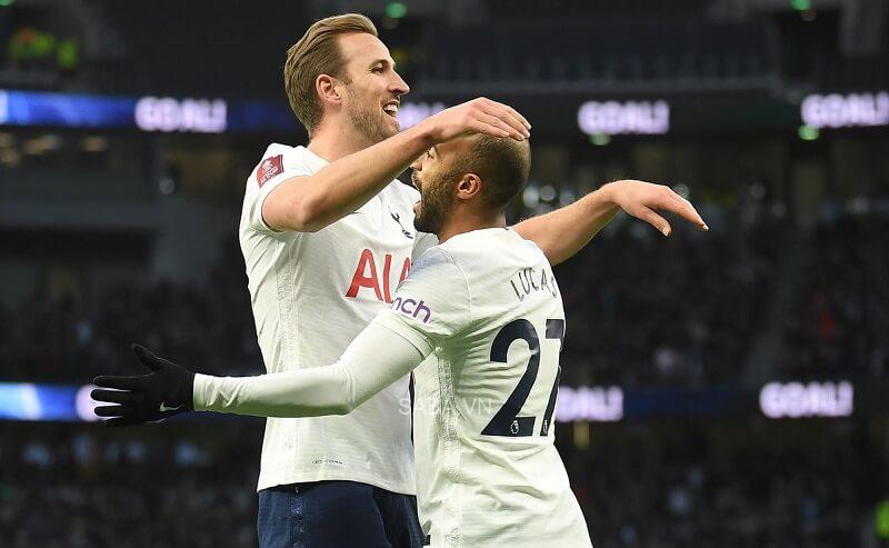 Harry Kane và Lucas Moura tỏa sáng trong ngày Son Heung-min vắng mặt. (Ảnh: Twitter)