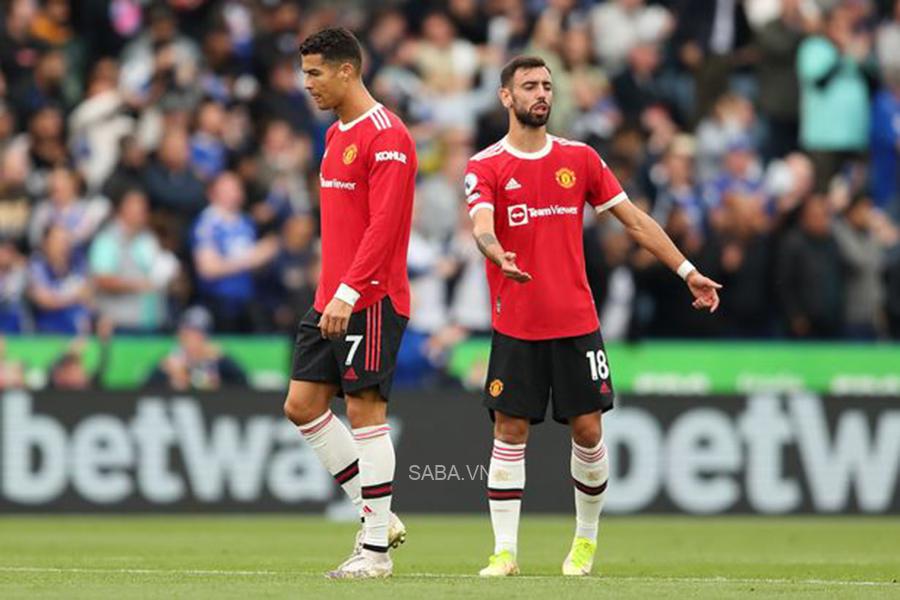 Không khí nặng nề đang bao trùm Old Trafford