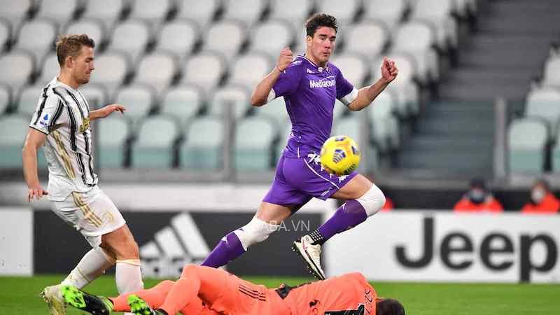 Fiorentina thường xuyên bán trụ cột của họ cho Juve trong những mùa qua