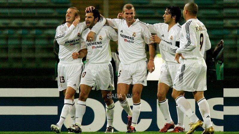 Beckham và dàn Galacticos 1.0.