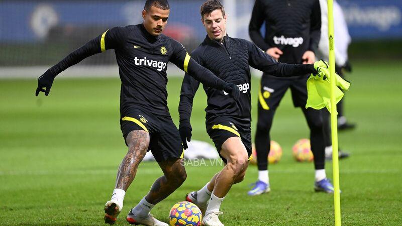 Thiếu thốn lực lượng, Chelsea “dung thứ” cho Kenedy trở lại CLB