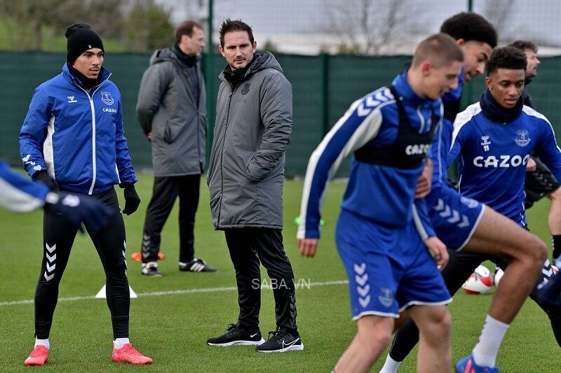 Lampard muốn thay đổi tư duy của các cầu thủ. (Ảnh: Twitter)