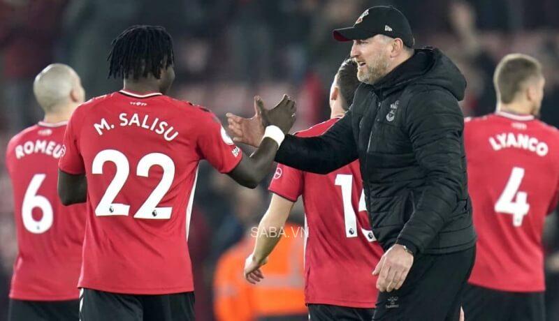 Southampton của Hasenhuttl đang ở giữa BXH EPL