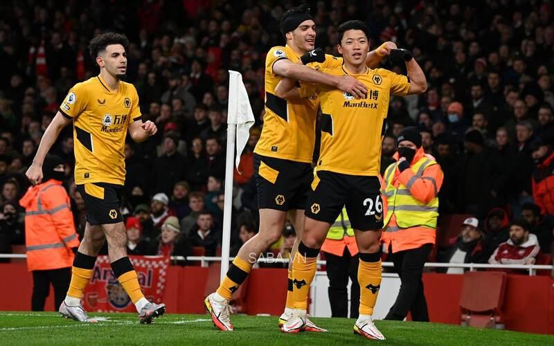 Chân sút người Hàn Quốc tận dụng sai lầm của hàng phòng ngự Arsenal để mở tỷ số