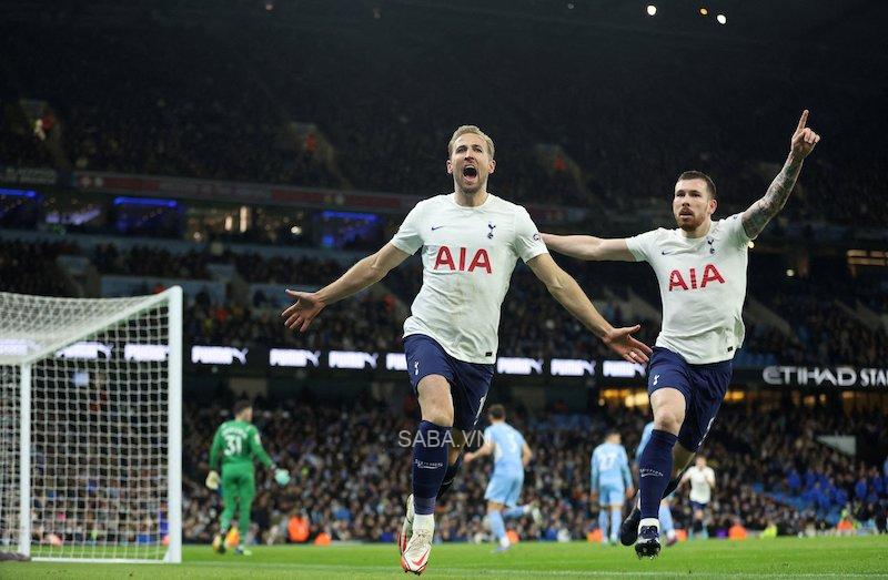 Kane kéo sập pháo đài Etihad