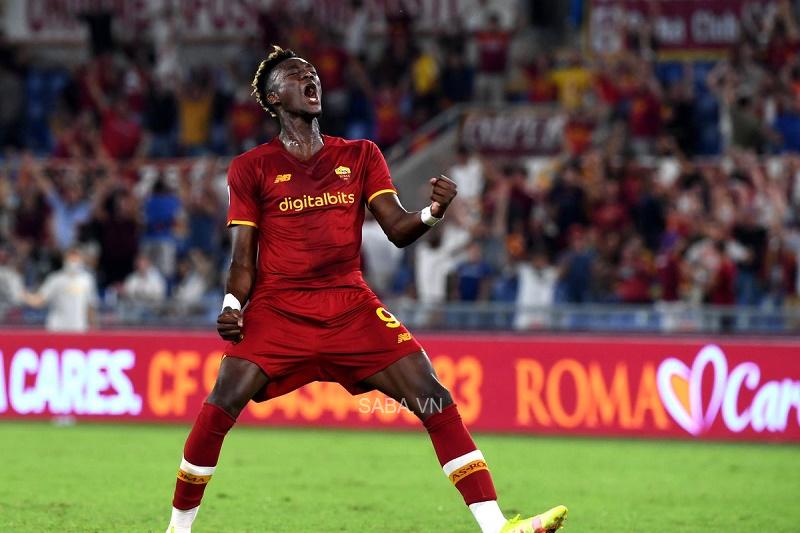 Abraham đang gây ấn tượng ở AS Roma (Ảnh: Getty)