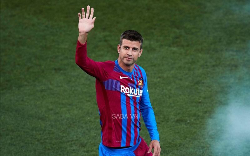 Barca cần người thay thế Pique (Ảnh: Getty)