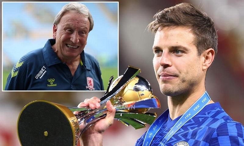 HLV Neil Warnock không đánh giá cao Azpilicueta