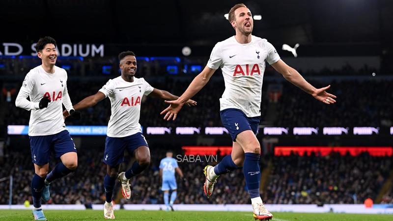 Harry Kane chói sáng với cú đúp giúp Gà Trống thắng kịch tính 