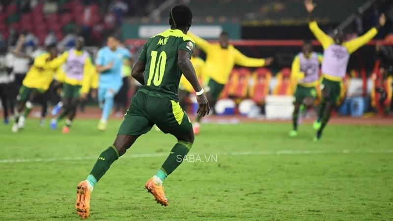 Sadio Mane thực hiện thành công quả đá lịch sử của Senegal 