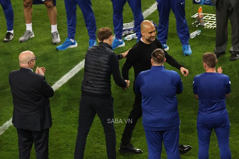 Pep cho rằng Chelsea mới là đội bóng tốt nhất thế giới