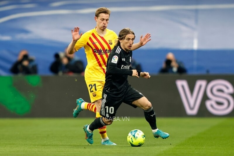 Modric không thể thích nghi với vai trò mới