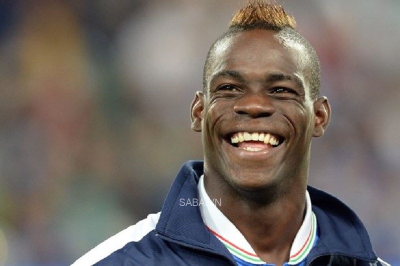 Balotelli muốn trở thành cố vấn cho các tài năng trẻ