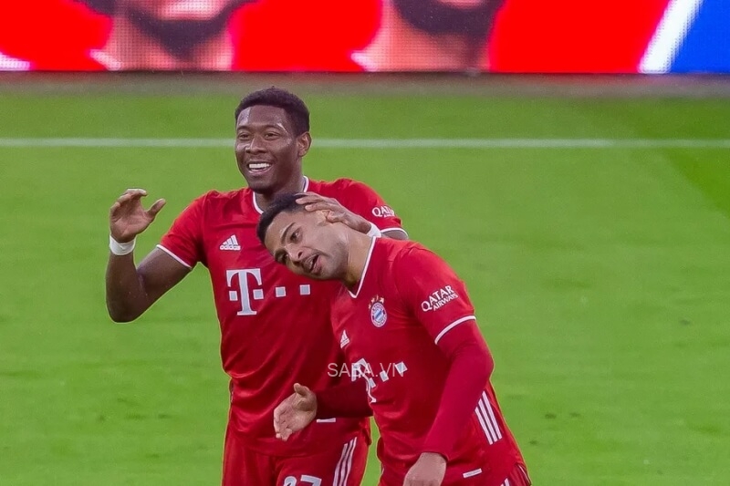 Alaba và Gnabry từng rất thân thiết dưới màu áo Bayern