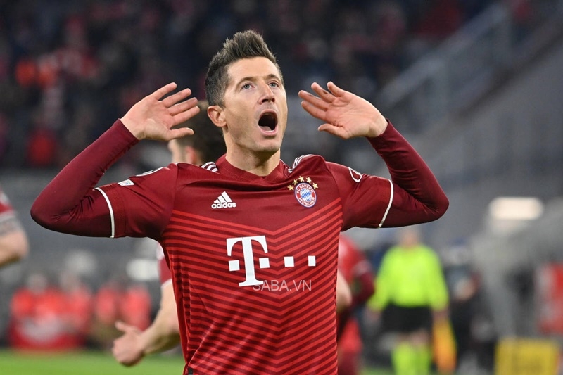 Lewandowski lập hattrick chỉ trong 11 phút 