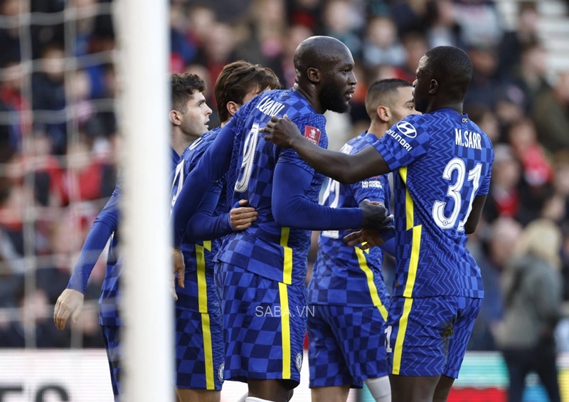 Lukaku nhanh chóng đưa Chelsea vượt lên 