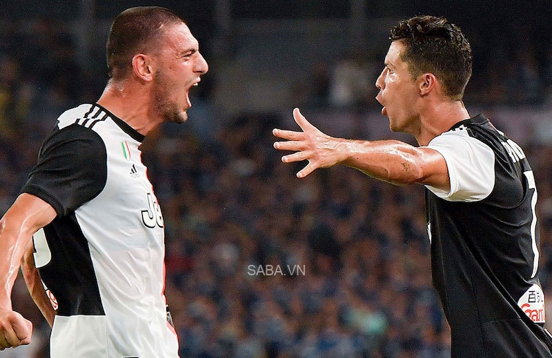 Ronaldo sắp phải đối đầu với người đồng đội cũ tại Juve là Demiral