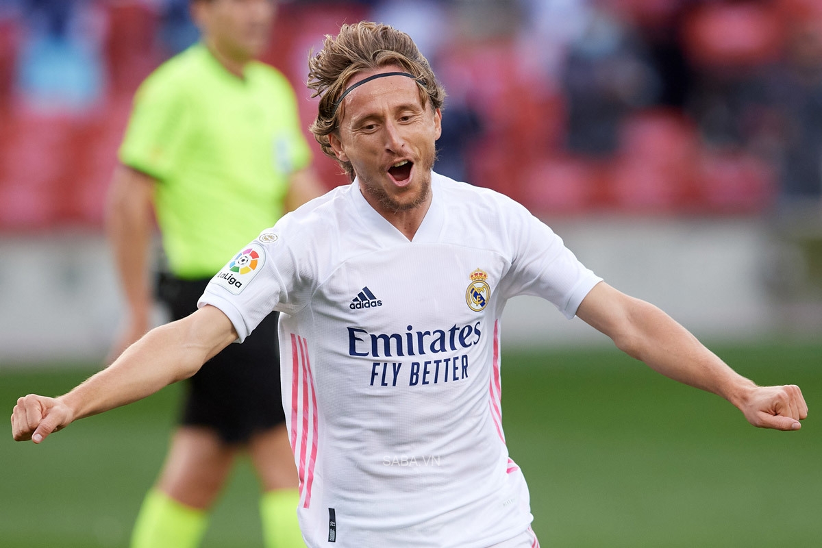 Real Madrid chuẩn bị cho cuộc sống không có Modric (Ảnh: Getty)