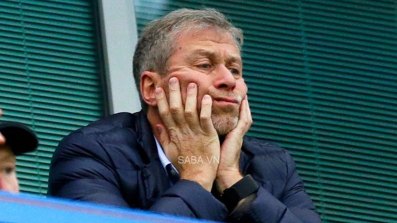 Chính trị đã ảnh hưởng rất lớn đến đội bóng của Abramovich