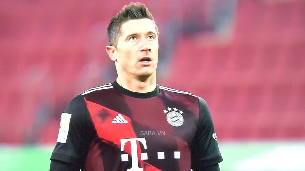 Lewandowski một mực muốn chia tay Bayern