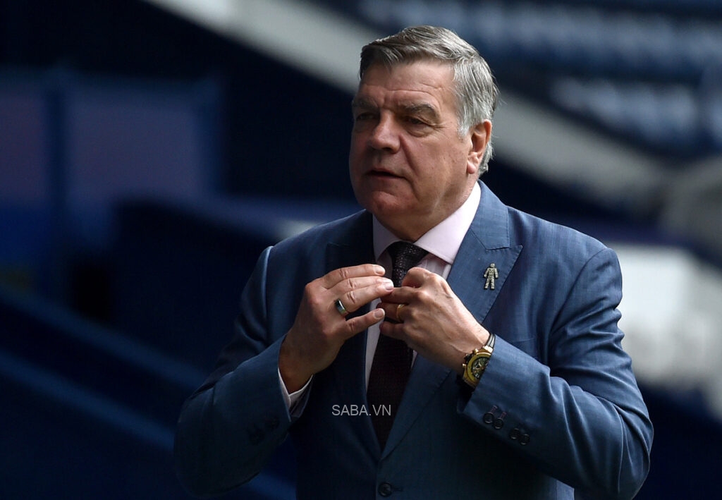 Sam Allardyce là ứng viên hàng đầu cho chiếc ghế nóng tại Burnley 