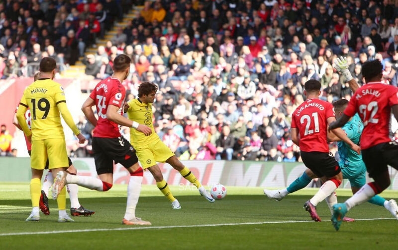 Alonso mở màn cho bữa tiệc bàn thắng thịnh soạn của Chelsea